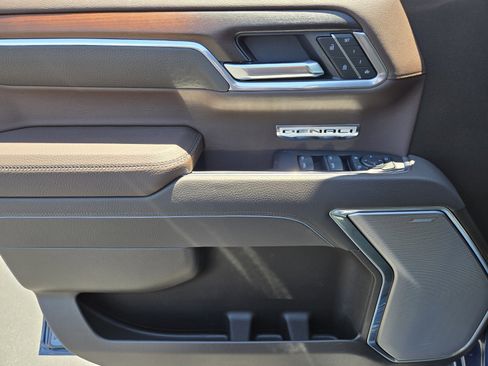 New 2025 GMC Sierra 1500 Denali image 10
