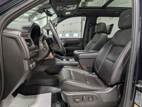 Used 2021 Chevrolet Suburban High Country AWD/4WD image 16