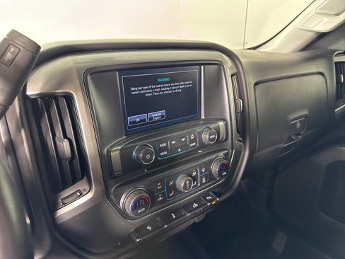 Used 2018 Chevrolet Silverado 1500 LT w/ All Star Edition image 16