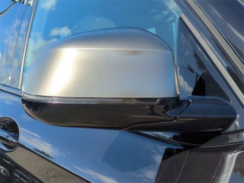 Used 2019 BMW X3 M40i image 12