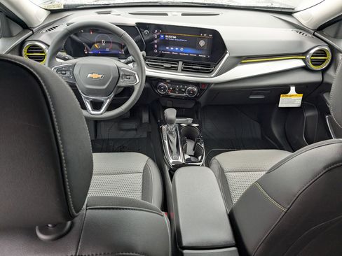 New 2026 Chevrolet Trax LT w/ Driver Confidence Package image 19