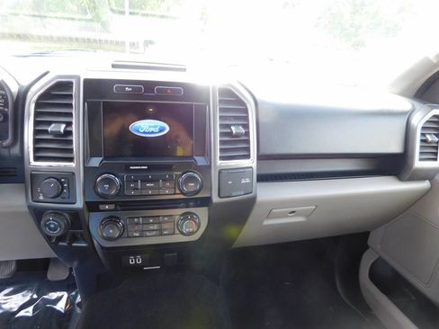 Used 2016 Ford F150 XLT w/ Equipment Group 302A Luxury image 7