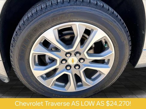 Used 2020 Chevrolet Traverse Premier FWD image 9