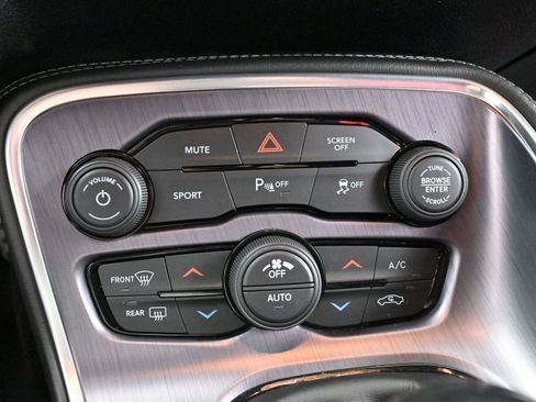 Used 2018 Dodge Challenger R/T w/ Performance Handling Group image 22