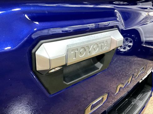 Certified 2025 Toyota Tacoma Limited image 29