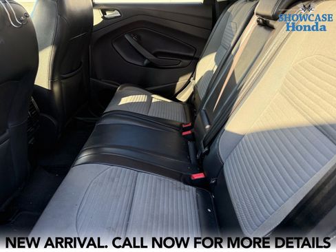 Used 2019 Ford Escape SE image 8