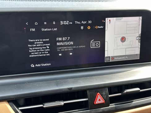 Certified 2024 Kia Seltos EX FWD image 12
