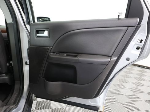 Used 2005 Ford Five Hundred Limited image 21