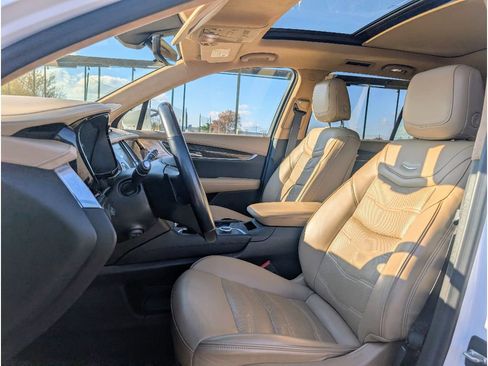 Used 2020 Cadillac XT6 Premium Luxury w/ Platinum Package image 14