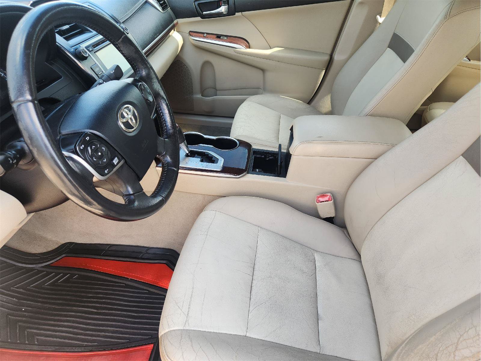 Used 2012 Toyota Camry XLE FWD image 14