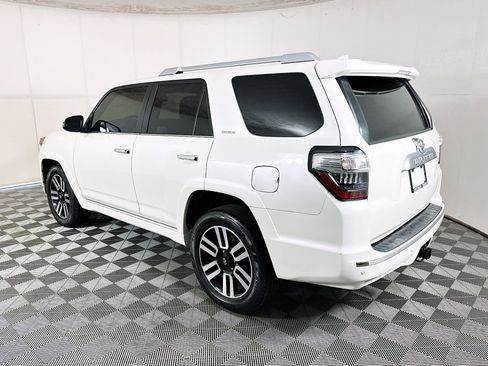 Used 2022 Toyota 4Runner Limited RWD image 5