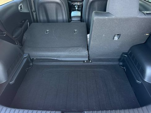 Used 2023 Kia Soul LX w/ LX Technology Package FWD image 15