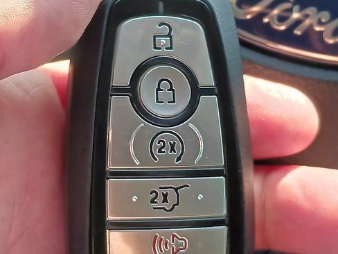 Used 2023 Ford Edge SEL w/ Convenience Package AWD/4WD image 15