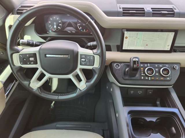 Used 2021 Land Rover Defender 110 SE AWD/4WD image 27