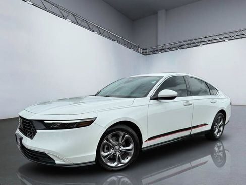 Used 2024 Honda Accord EX image 26