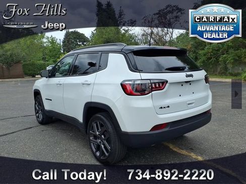Used 2025 Jeep Compass Limited w/ Sun & Sound Group AWD/4WD image 6