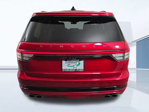Used 2025 Lincoln Aviator Reserve w/ Equipment Group 201A image 6