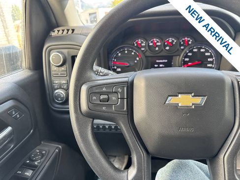 Used 2025 Chevrolet Silverado 2500 Custom w/ Custom Value Package AWD/4WD image 21