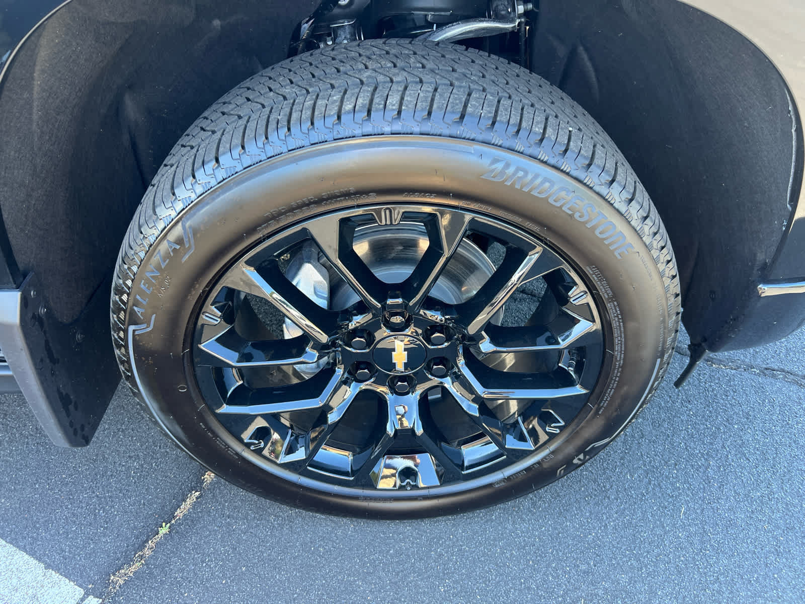 New 2026 Chevrolet Silverado 1500 High Country w/ High Country Premium Package AWD/4WD image 4