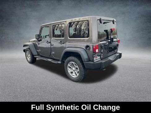 Used 2018 Jeep Wrangler Unlimited Rubicon image 3
