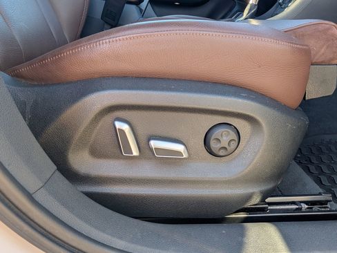 Used 2018 Audi Q3 2.0T Premium Plus w/ Premium Plus Package image 50