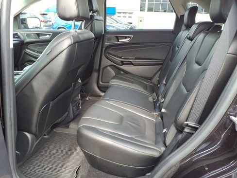 Certified 2020 Ford Edge Titanium image 11