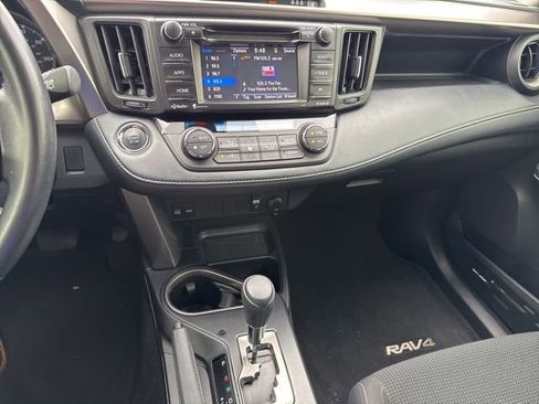 Used 2018 Toyota RAV4 XLE w/ Plus Extra Value Package FWD image 11