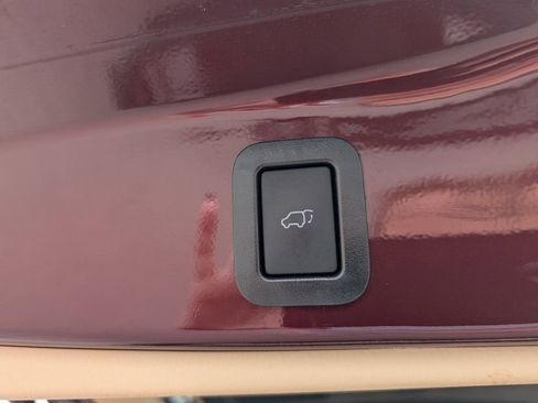 Used 2019 Toyota Highlander Limited image 34