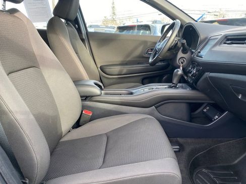 Used 2019 Honda HR-V Sport image 33