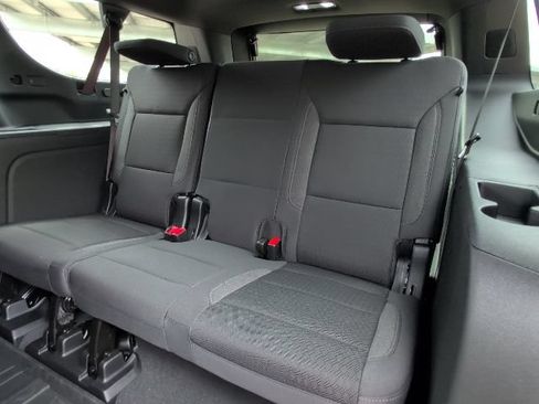 New 2026 Chevrolet Suburban LS AWD/4WD image 9