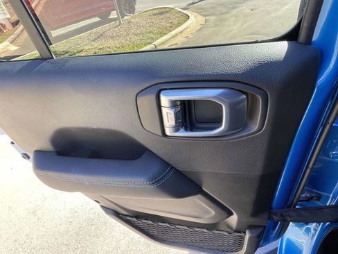 Used 2022 Jeep Wrangler Unlimited Rubicon 4xe image 16