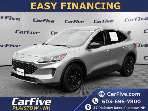 Used 2022 Ford Escape SE FWD image 1