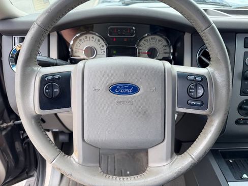 Used 2011 Ford Expedition XLT RWD image 22