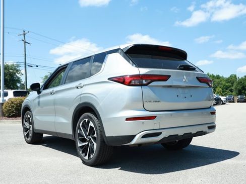 Used 2024 Mitsubishi Outlander SE FWD image 8