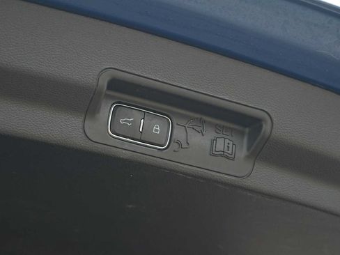Used 2023 Ford Explorer Limited RWD image 26