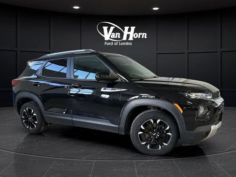 Used 2022 Chevrolet TrailBlazer LT w/ Convenience Package image 33