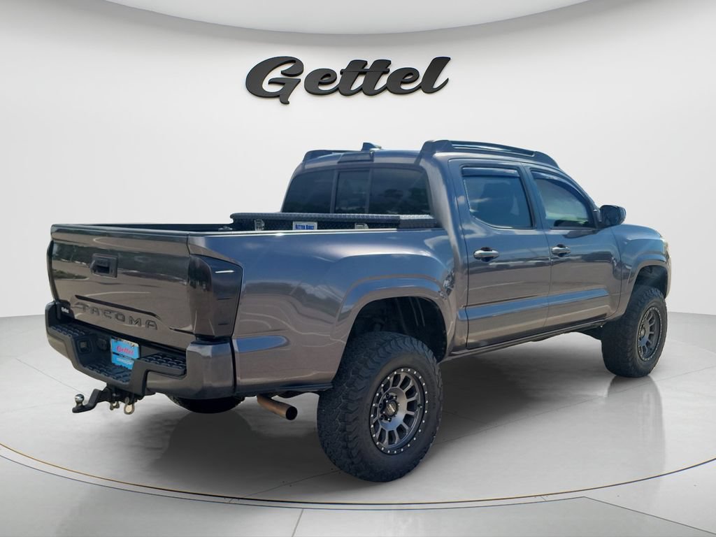 Used 2017 Toyota Tacoma SR w/ Tow Package AWD/4WD image 5