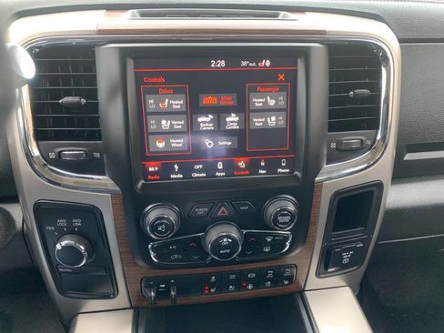 Used 2018 RAM 3500 Laramie w/ Convenience Group image 28