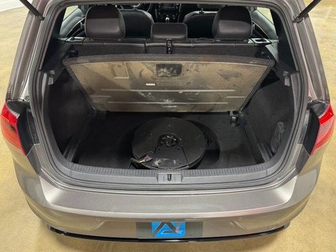 Used 2015 Volkswagen Golf R 4-Door AWD/4WD image 18