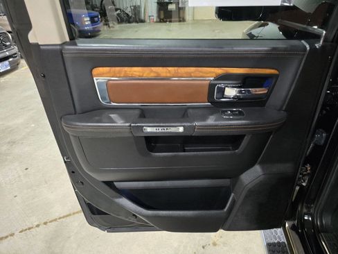 Used 2014 RAM 1500 Laramie Longhorn w/ Convenience Group image 33