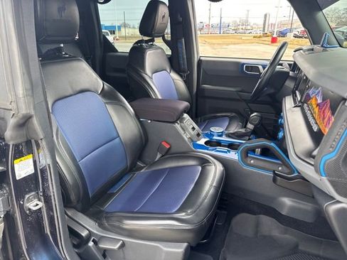 Used 2021 Ford Bronco Base image 19