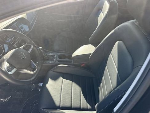 Used 2024 Volkswagen Jetta SE image 16
