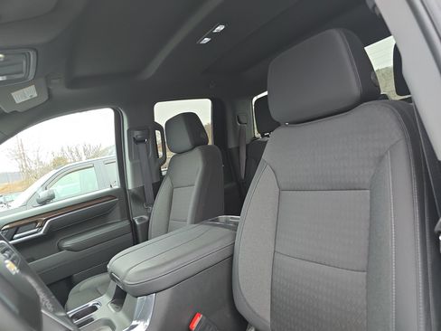 Used 2025 Chevrolet Silverado 1500 LT image 14