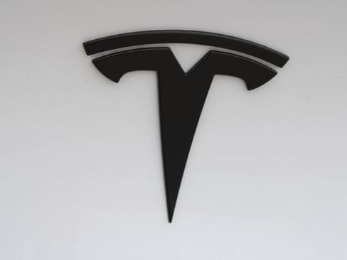 Used 2022 Tesla Model Y Long Range AWD/4WD image 7