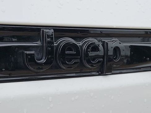 Used 2025 Jeep Grand Cherokee Summit w/ Obsidian Package AWD/4WD image 30