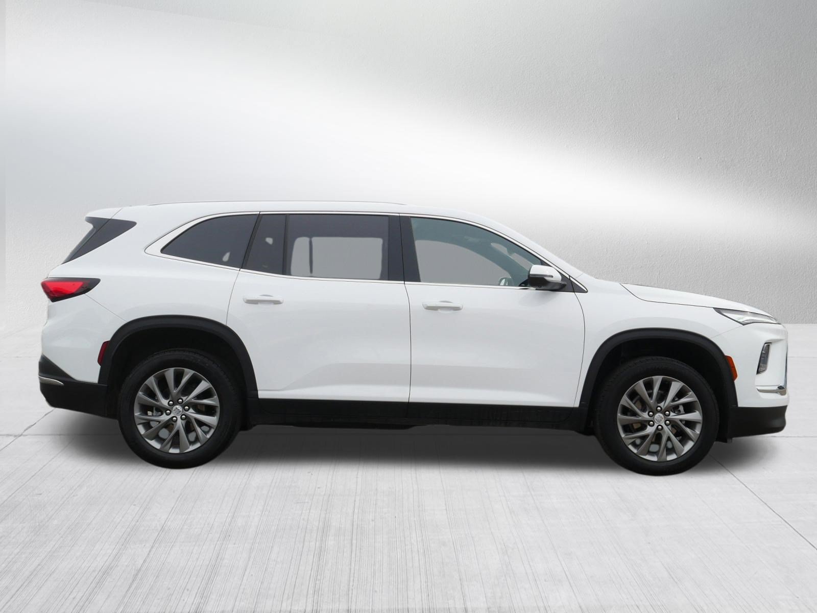 Used 2026 Buick Enclave Preferred AWD/4WD image 8