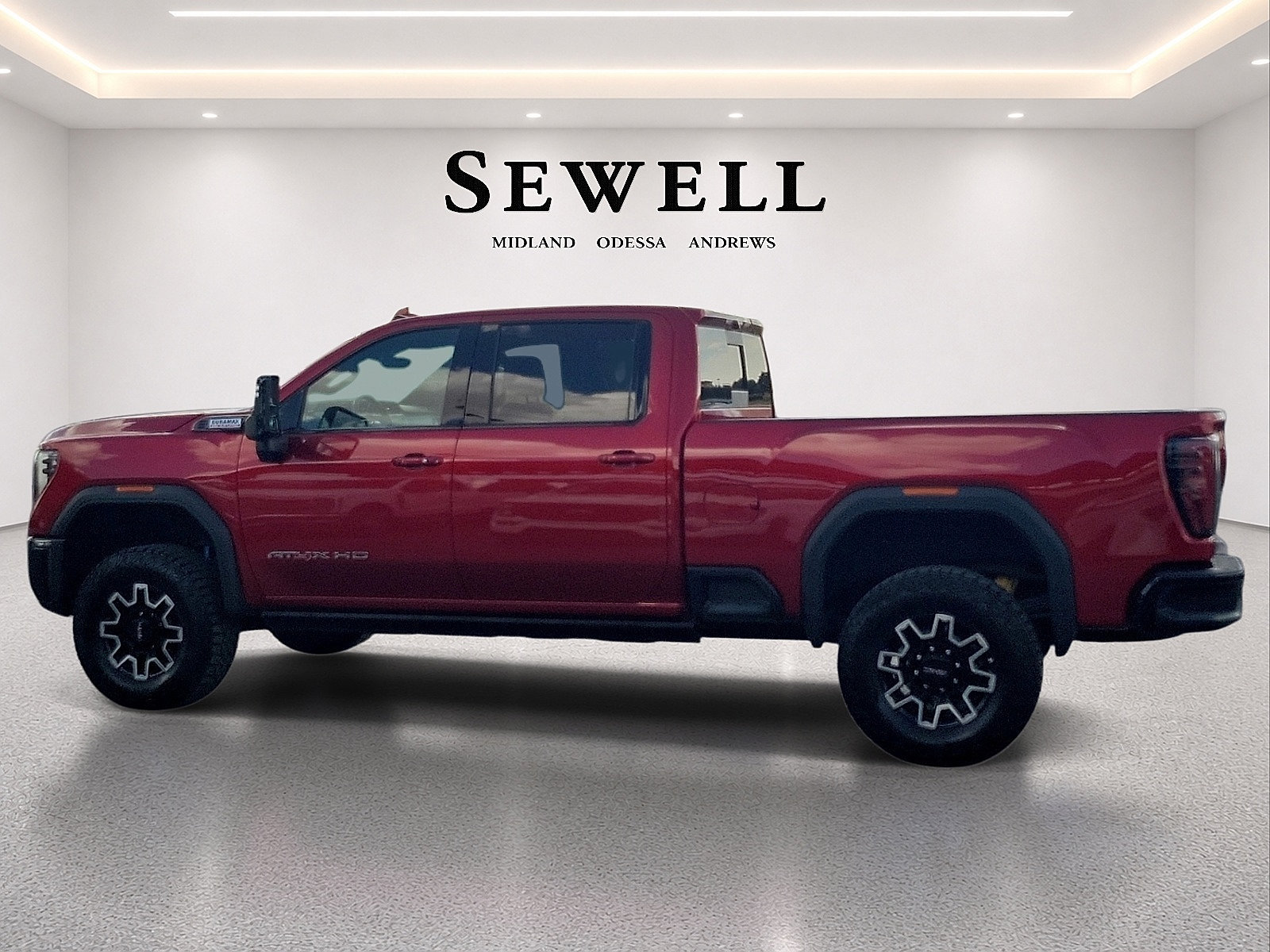 Used 2025 GMC Sierra 2500 AT4X AWD/4WD image 2