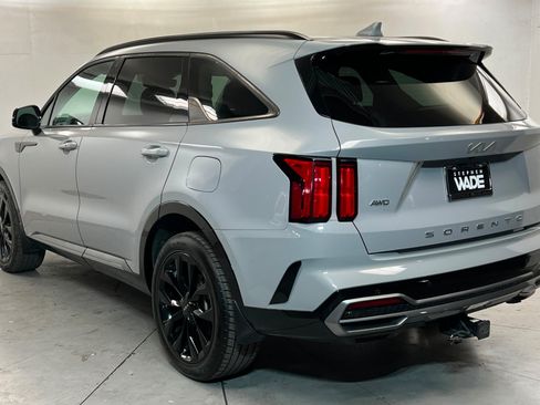 Used 2022 Kia Sorento SX AWD/4WD image 3