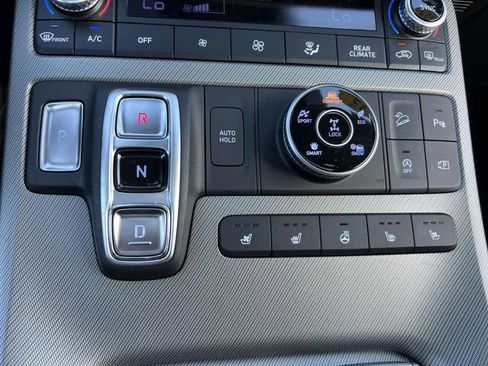 Certified 2025 Hyundai Palisade SEL image 32