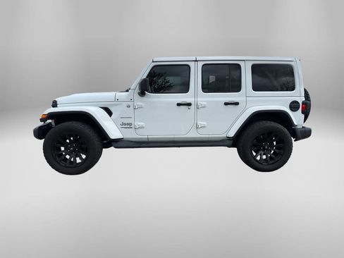 Used 2021 Jeep Wrangler Unlimited Sahara w/ Uconnect 4C Nav & Sound Group AWD/4WD image 2
